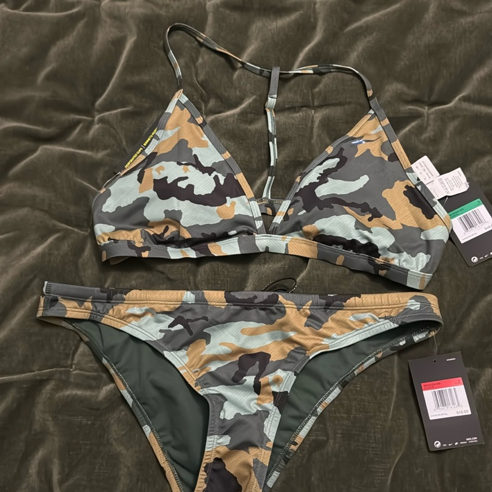 Nike swim suit not the same sizes